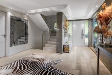 ELEGANT VILLA in Founex