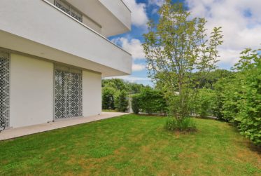 APPARTEMENT EN REZ-DE-JARDIN AU CENTRE DE VESENAZ