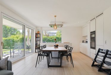 5 Rooms Flat, Apartment with garden