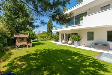 APPARTEMENT EN REZ-DE-JARDIN AU CENTRE DE VESENAZ
