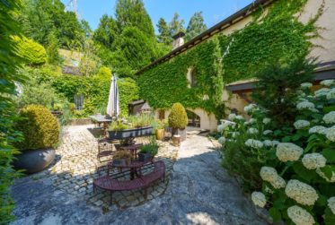 Demeure d'exception au charme intemporel au coeur de la côte vaudoise