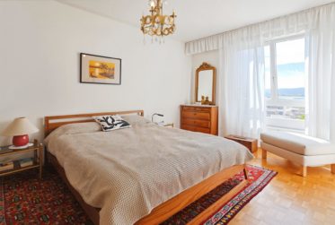 Bel appartement 4 pièces avec vue dégagée et balcon
