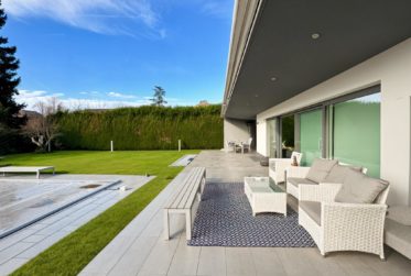 Maison Individuelle Élégante et Moderne