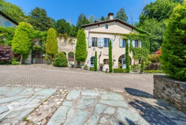 Demeure d'exception au charme intemporel au coeur de la côte vaudoise
