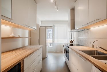 Spacious Apartment with Balconies in a Peaceful Residential Setting