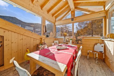 Propriété alpine d'exception aux pied des remontées mécaniques