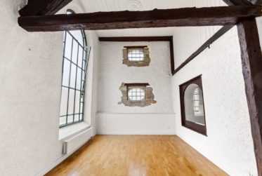 MANOR HOUSE WITH LAND RESERVE