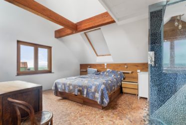 Maison individuelle sur vaste terrain, à proximité immédiate de Lausanne