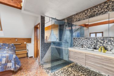 Maison individuelle sur vaste terrain, à proximité immédiate de Lausanne