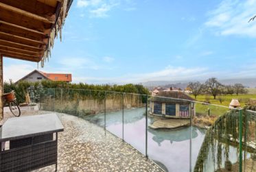 Maison individuelle sur vaste terrain, à proximité immédiate de Lausanne