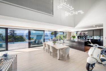 Villa contemporaine d’exception à Cologny – Vue imprenable sur le lac